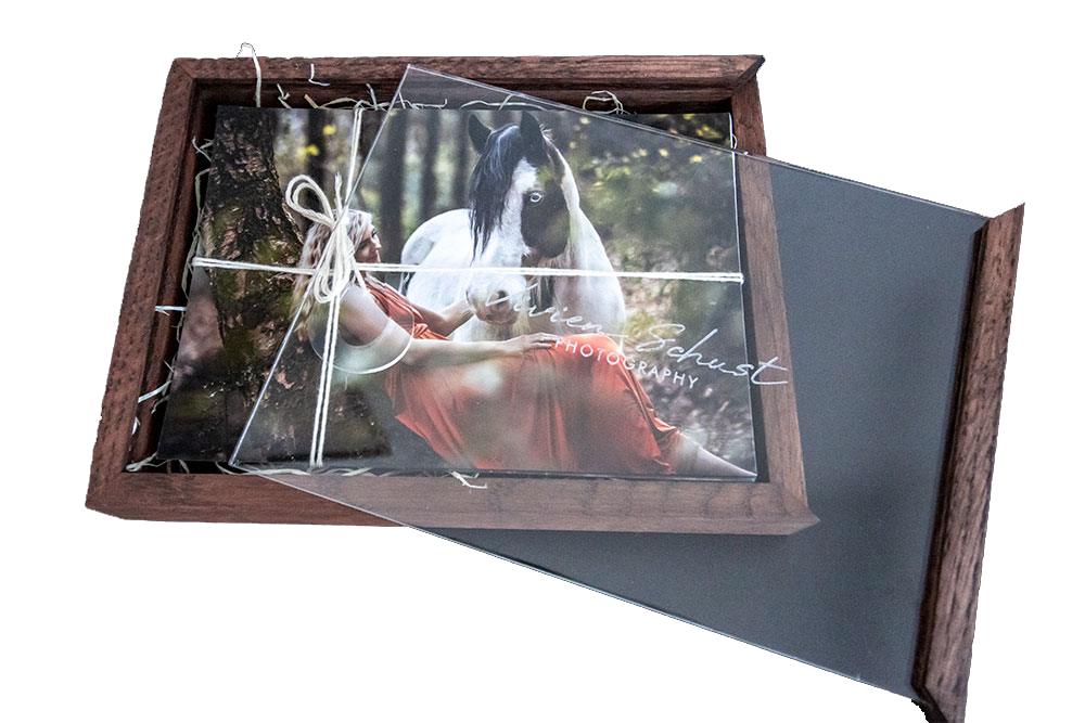 Bestellung von Abzügen in der Premium Holzbox von einem Pferdeshooting von Vivien Schust Photography